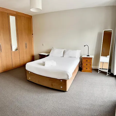 Comfy 3bd & Airport Access ダブリン