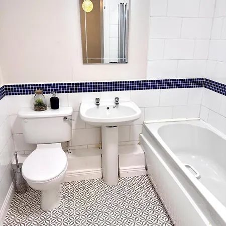 Comfy 3bd & Airport Access דבלין